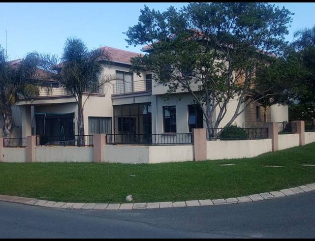 4 BEDROOM HOUSE FOR SALE IN BLUE VALLEY GOLF ESTATE